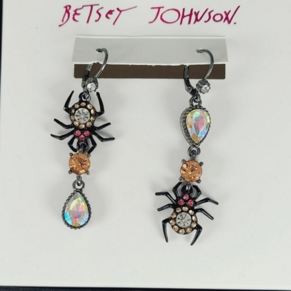 Betsey Johnson spider mix matched - Picture 2 of 3
